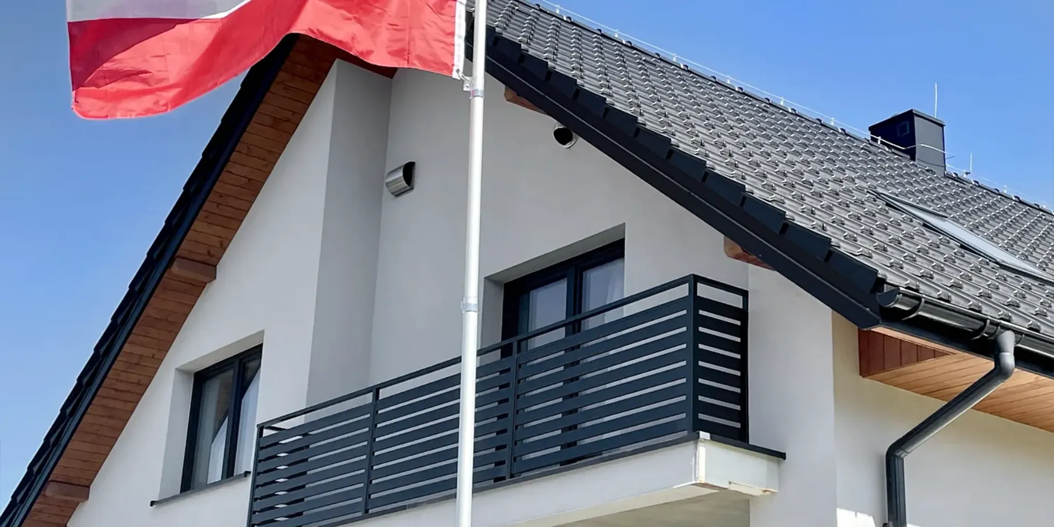Nowoczesna stalowa balustrada balkonowa wykonana przez MetaloKreatywni
